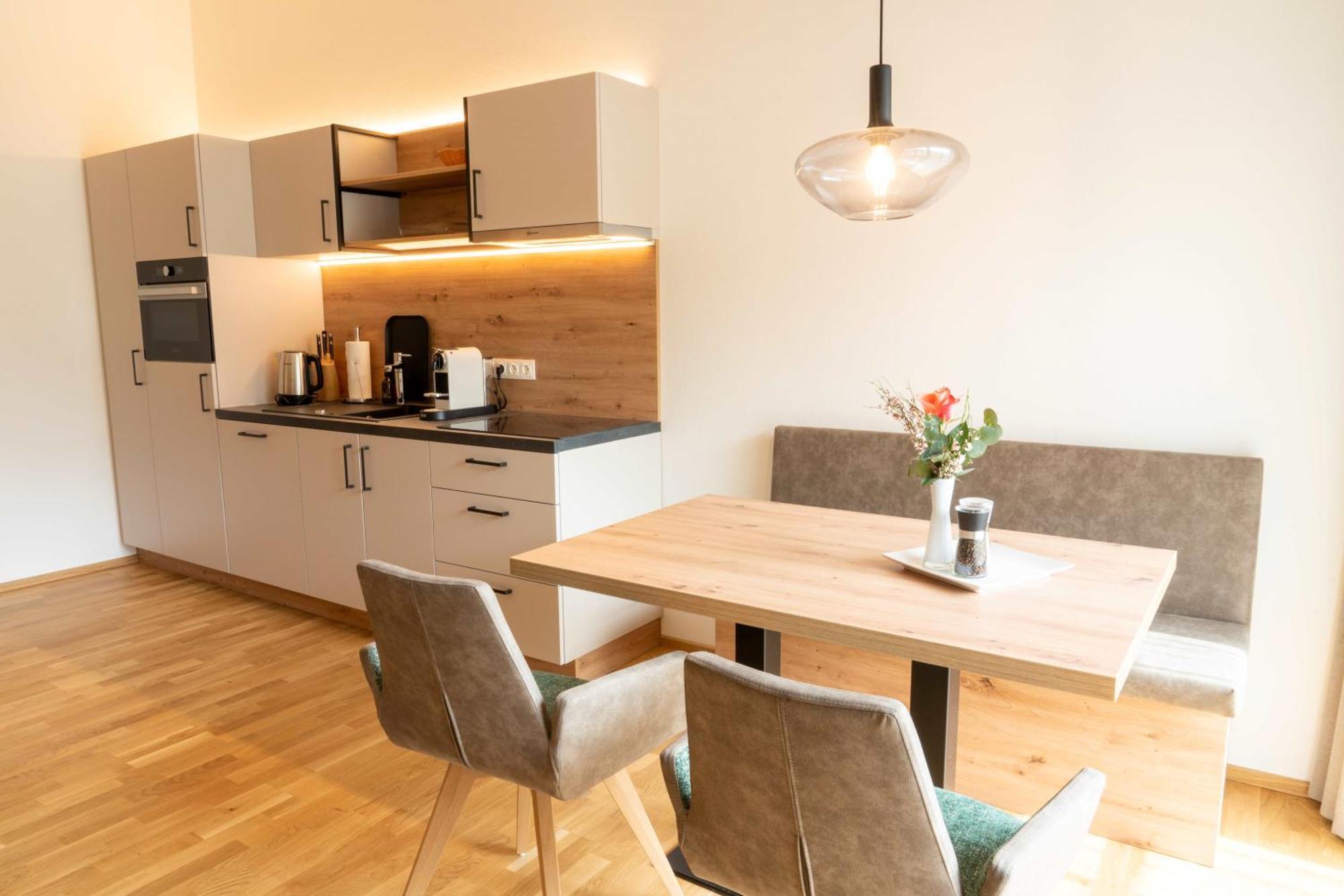 Bauernhofhotel "Die Unterbergerin" - Zimmer Mit Fruehstueck Und Ferienwohnungen In Gastein Mit Gratis Thermeneintritt Dorfgastein Szoba fotó